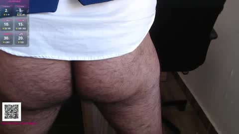 Snapshot of toaster1993 chatting on December 14, 8:45 am Leonel online show from December 14, 8:45 am