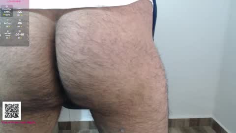 Snapshot of toaster1993 chatting on October 23, 5:49 pm Leonel online show from October 23, 5:49 pm