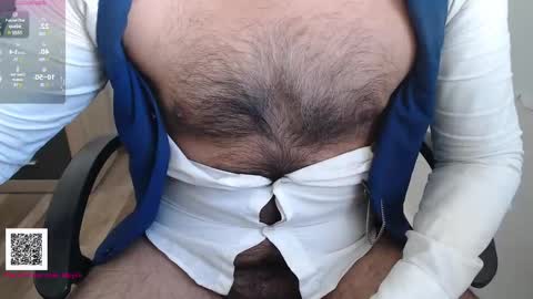 Snapshot of toaster1993 chatting on October 27, 1:13 pm Leonel online show from October 27, 1:13 pm