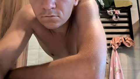 tobiasz950215 online show from June 26, 4:42 pm