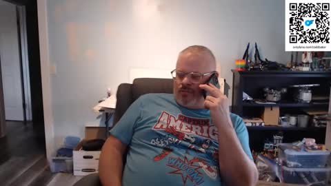 Snapshot of toddbator chatting on March 12, 10:39 pm Todd Bator online show from March 12, 10:39 pm