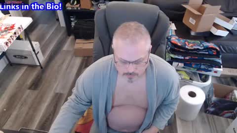 Snapshot of toddbator chatting on February 16, 2:32 pm Todd Bator online show from February 16, 2:32 pm