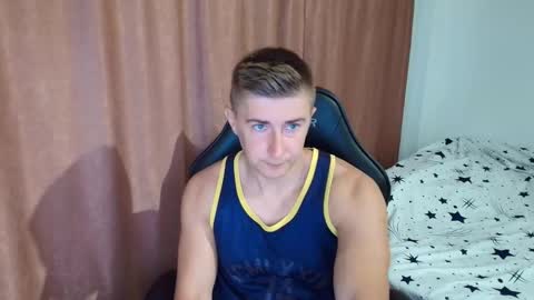 todhorny987 online show from March 23, 6:52 am