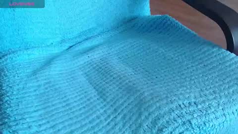 Snapshot of tokensnone chatting on October 12, 12:43 pm tokensnone online show from October 12, 12:43 pm