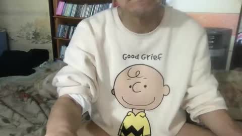 small man online show from May 12, 2:09 am