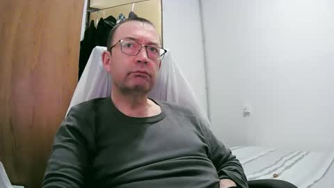 Snapshot of tolon408472 chatting on February 1, 8:58 pm tolon408472 online show from February 1, 8:58 pm