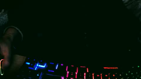 Snapshot of tolon408472 chatting on March 3, 5:23 pm tolon408472 online show from March 3, 5:23 pm