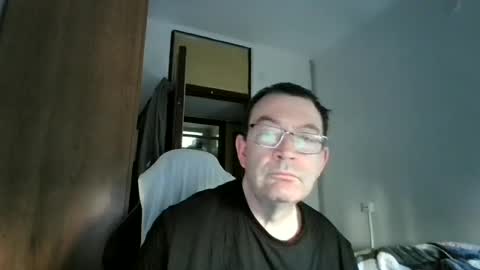 toloneo1 online show from April 9, 6:19 am