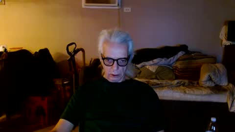 Snapshot of tom112292014 chatting on October 2, 11:36 am tom112292014 online show from October 2, 11:36 am