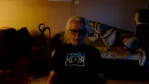 Snapshot of tom112292014 chatting on October 9, 10:31 am tom112292014 online show from October 9, 10:31 am