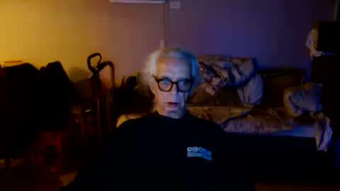 Snapshot of tom112292014 chatting on October 12, 1:54 am tom112292014 online show from October 12, 1:54 am