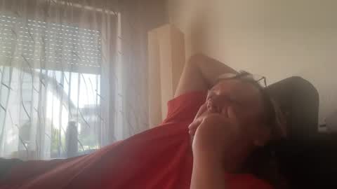 Tom online show from June 18, 2:44 pm