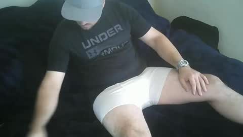 tom_20269 online show from October 4, 9:58 am