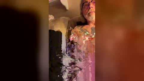 Tom online show from December 20, 6:48 pm