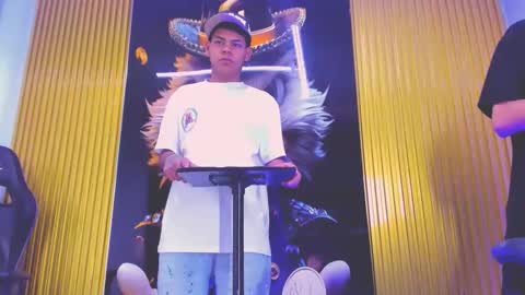 tom_hot20 online show from November 29, 12:40 pm