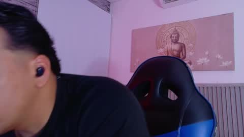 Tom muscle1 online show from April 25, 1:41 pm