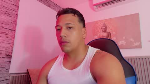 Tom muscle1 online show from January 14, 11:48 am