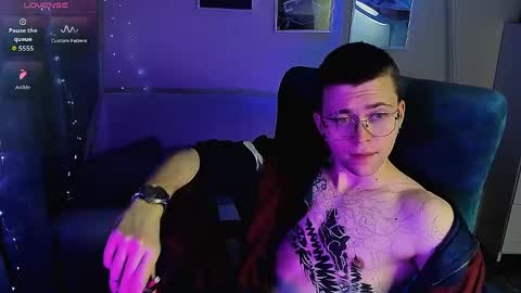 tomas_norton online show from April 29, 9:10 pm