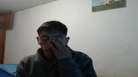 tomas_turbado_ online show from March 25, 5:33 am