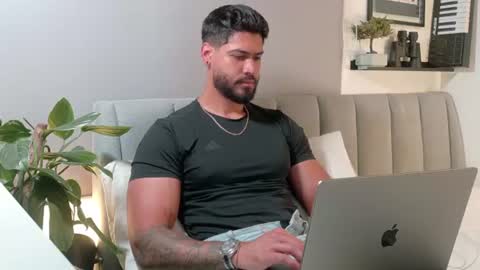 Tomas Ferrer online show from June 13, 11:35 pm