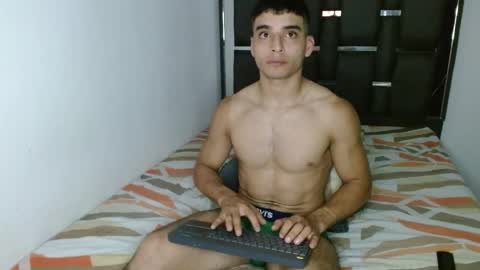 tomaz_18 online show from April 6, 3:25 am
