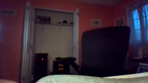 Snapshot of tomcat4848 chatting on December 14, 9:46 pm tomcat4848 online show from December 14, 9:46 pm