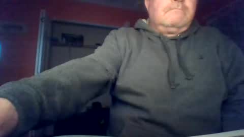 Snapshot of tomcat4848 chatting on February 23, 1:53 am tomcat4848 online show from February 23, 1:53 am