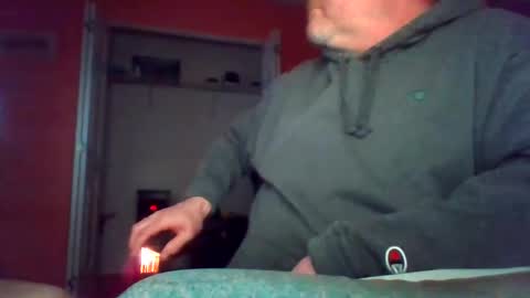Snapshot of tomcat4848 chatting on March 2, 12:42 am tomcat4848 online show from March 2, 12:42 am