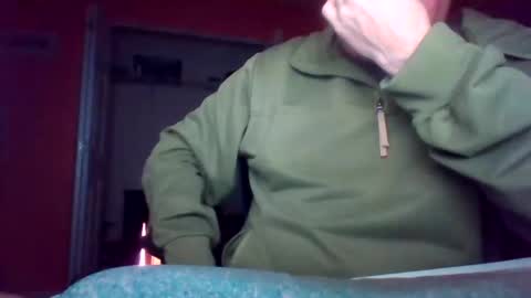 Snapshot of tomcat4848 chatting on December 30, 1:04 am tomcat4848 online show from December 30, 1:04 am