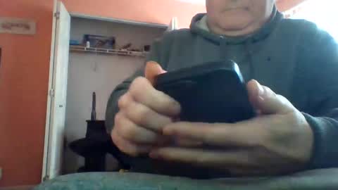 Snapshot of tomcat4848 chatting on March 7, 5:17 pm tomcat4848 online show from March 7, 5:17 pm