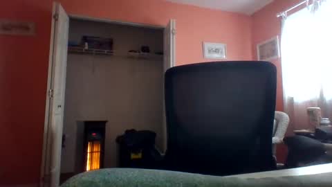 Snapshot of tomcat4848 chatting on January 26, 2:19 pm tomcat4848 online show from January 26, 2:19 pm