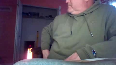 Snapshot of tomcat4848 chatting on October 23, 8:34 pm tomcat4848 online show from October 23, 8:34 pm