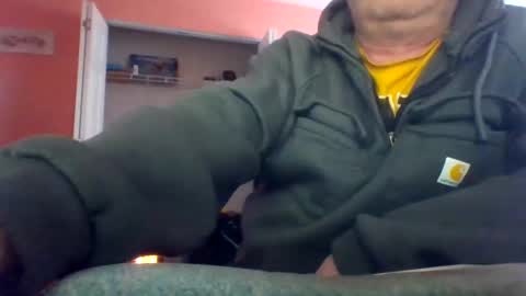 Snapshot of tomcat4848 chatting on February 17, 1:42 pm tomcat4848 online show from February 17, 1:42 pm