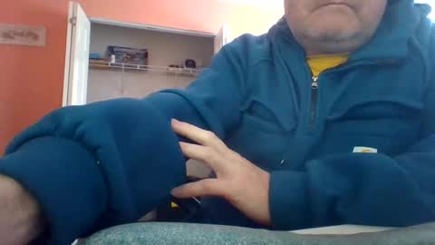 Snapshot of tomcat4848 chatting on January 17, 4:04 pm tomcat4848 online show from January 17, 4:04 pm
