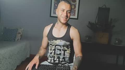 tomDavisXl online show from May 17, 3:25 am