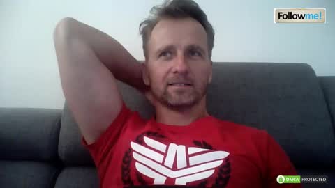 Snapshot of tomhardic chatting on October 13, 7:53 pm TOM online show from October 13, 7:53 pm