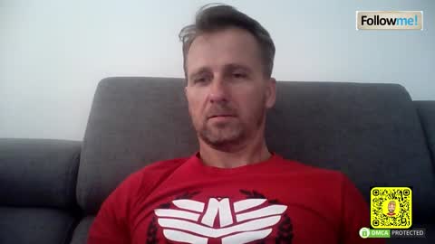 Snapshot of tomhardic chatting on October 24, 4:25 am TOM online show from October 24, 4:25 am