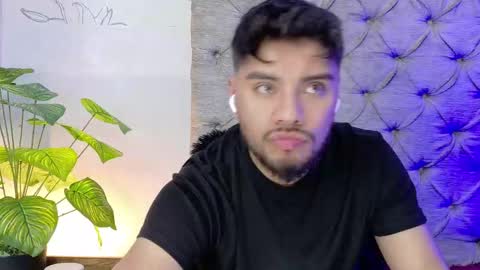 Tommidubois online show from September 21, 1:39 am