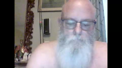 Snapshot of tommierose chatting on October 7, 11:47 am Tommie online show from October 7, 11:47 am