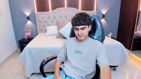 Tommy  online show from June 25, 5:12 am