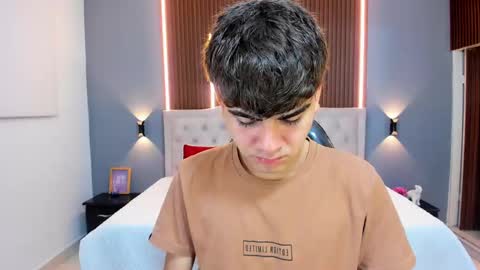 Tommy  online show from October 15, 3:58 am