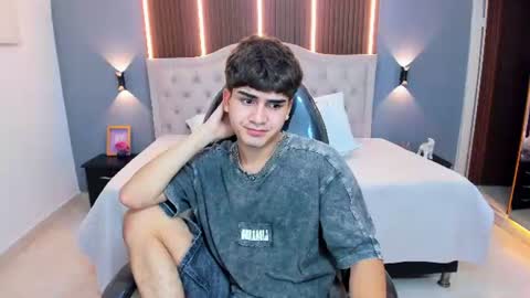 Tommy  online show from June 24, 3:31 am