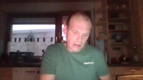 tommy online show from October 12, 5:23 am