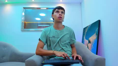 Tommy  Scott online show from November 17, 11:13 am