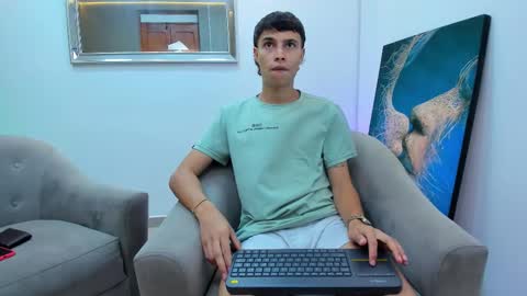 Tommy  Scott online show from November 16, 3:19 am