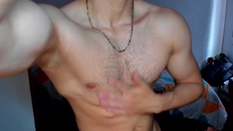 Twitter BreddTommy IG tommy bredd online show from December 18, 6:26 pm