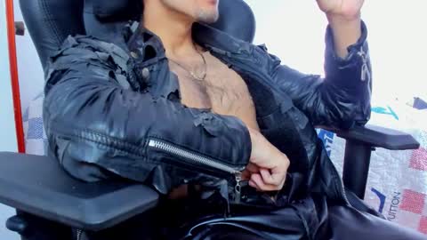 Snapshot of tommy_bred chatting on September 12, 7:58 pm Twitter BreddTommy IG tommy bredd online show from September 12, 7:58 pm