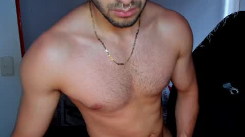 Twitter BreddTommy IG tommy bredd online show from April 27, 7:08 pm