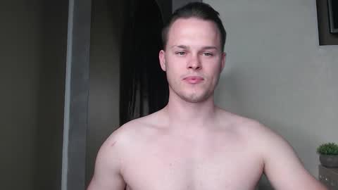 tommy_fleckk online show from September 24, 7:23 pm