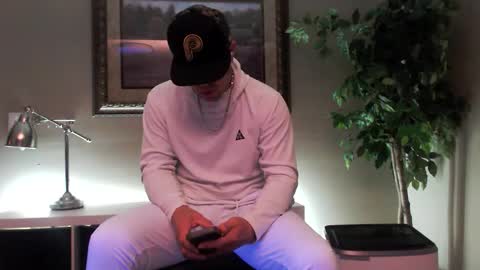 Tommy online show from April 27, 2:13 pm